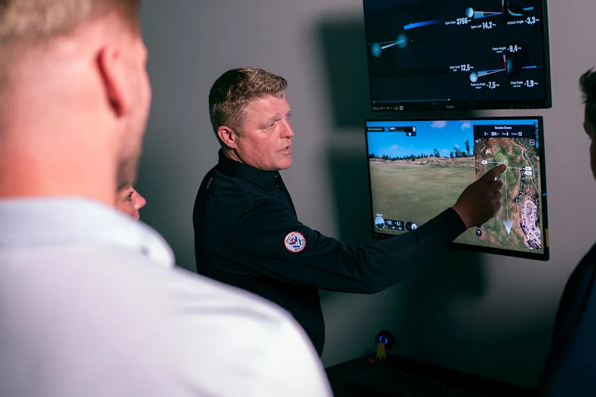 Een pro legt de Trackman-data uit bij It's Golf
